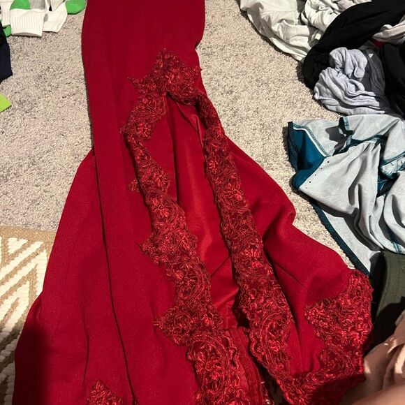Hello Molly Svelte Lace Embroidered Maxi Dress | Red size 6 - Picture 9 of 16